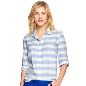 GAP Fitted Boyfriend Striped Cotton Button Down